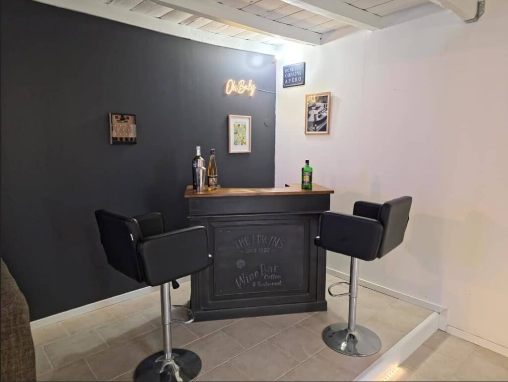 Bar 1