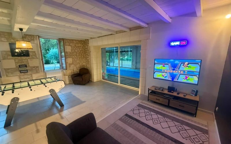 Salle de jeux du gîte de groupe 30 personnes